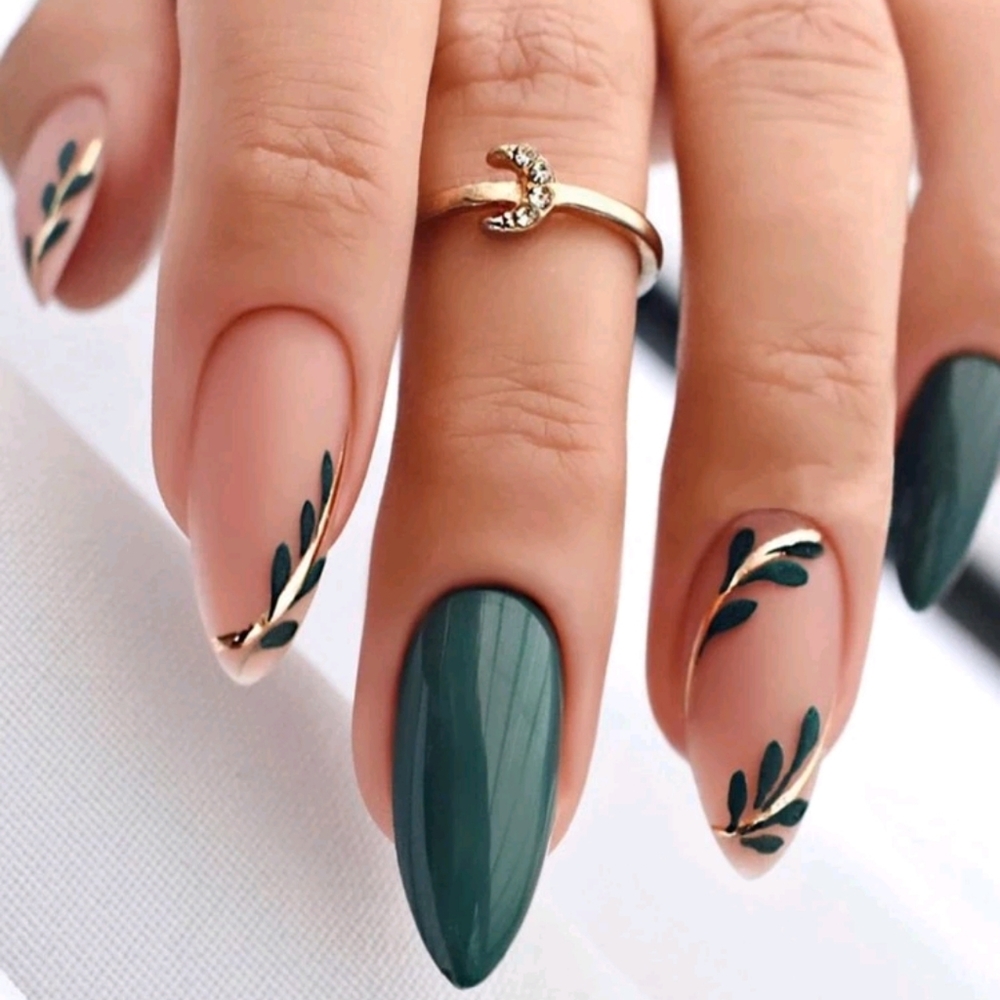 FREE PRESS ON NAILS WITH PURCHASE!